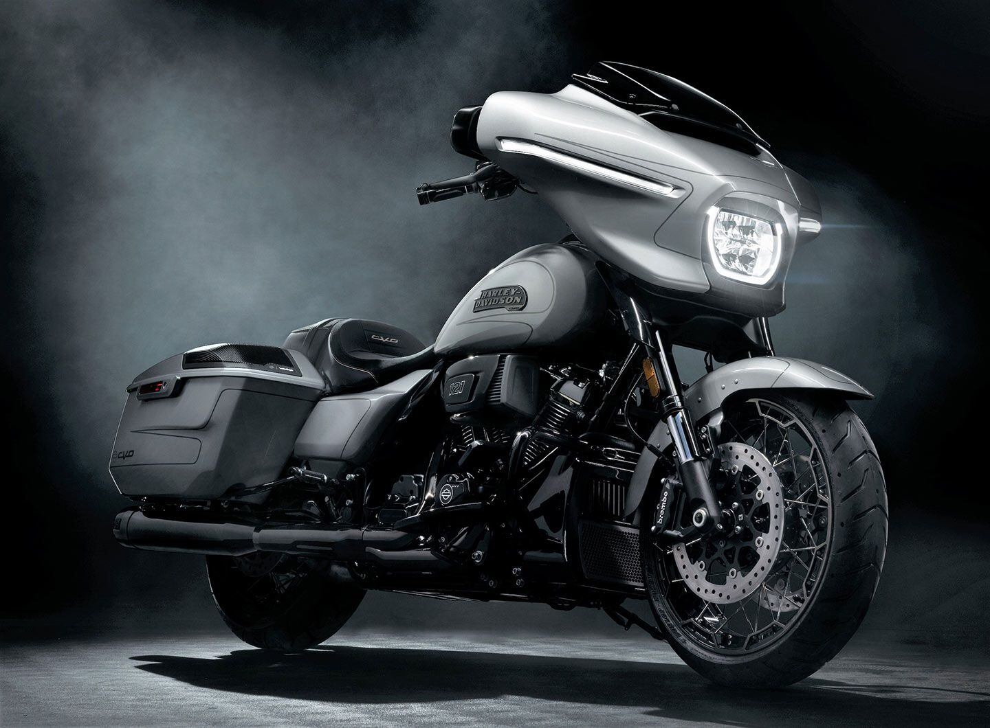 Harley has just confirmed its new 2023 CVO Street Glide. The bike gets revised bodywork, a new VVT 121ci engine, new suspension, and more.