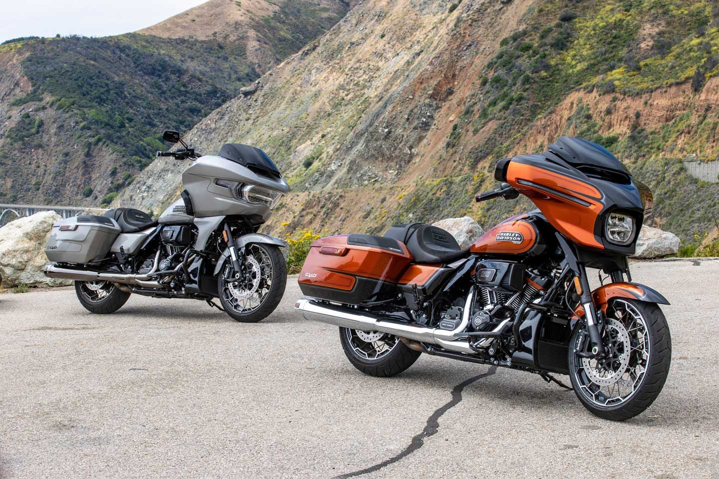Claimed wet weight for the CVO Road Glide is 862 pounds and 838 for the CVO Street Glide.