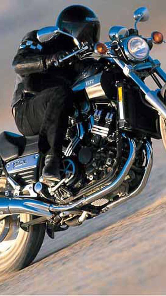 ブイマックス Motorcycle Road Test: 1999 Yamaha V-Max | Motorcycle Cruiser