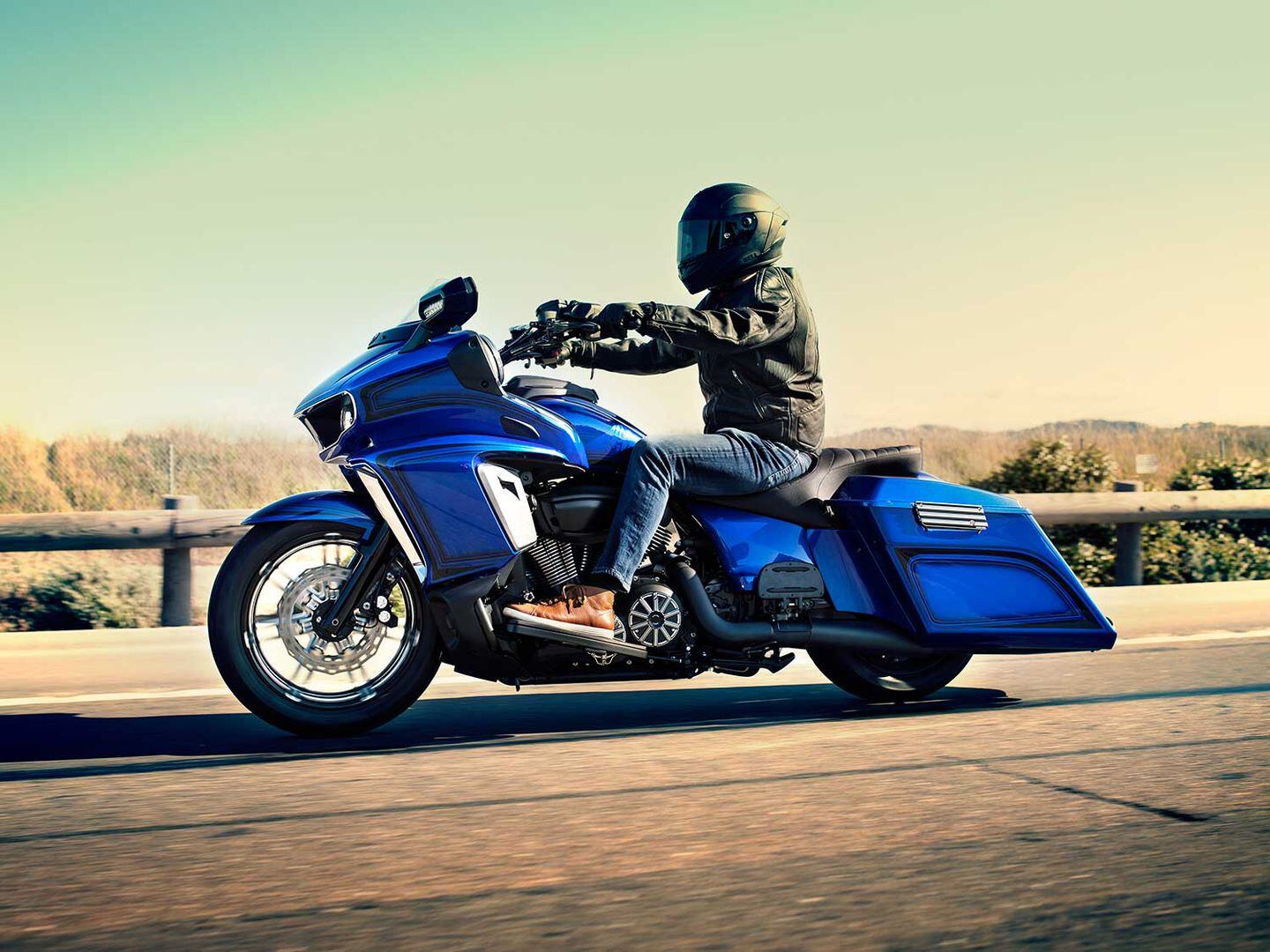 Yamaha eluder custom top