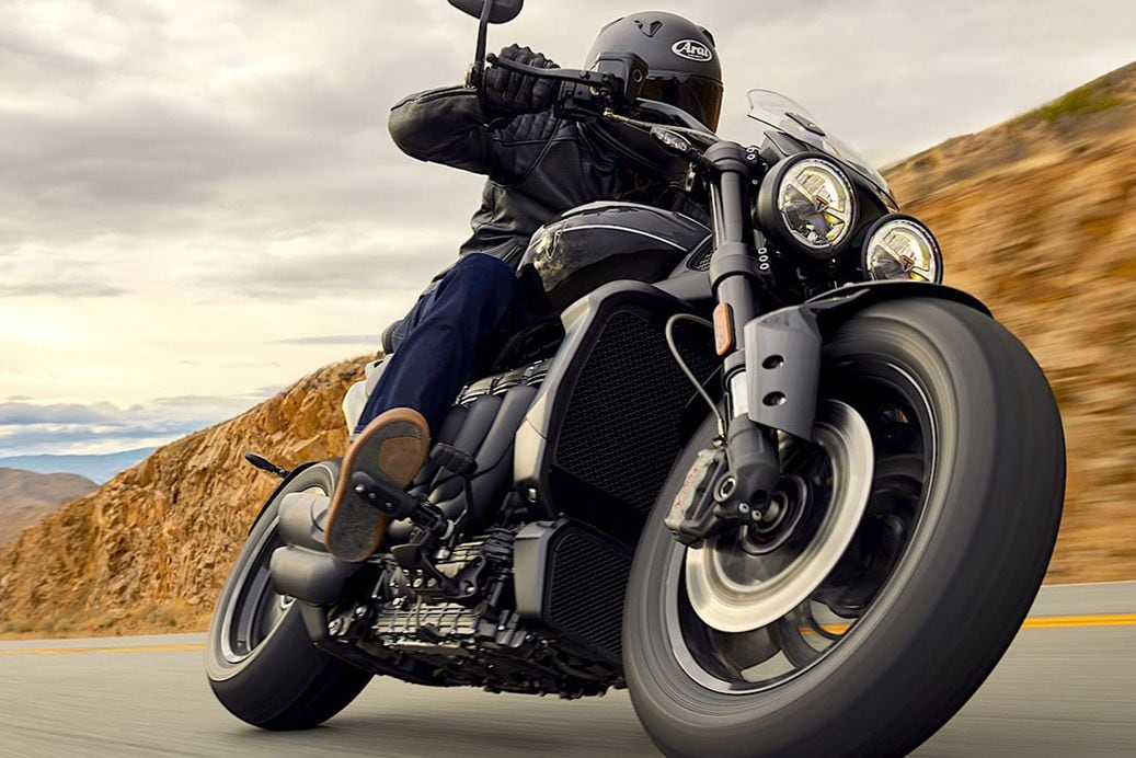 Triumph outlet cruiser motorcycle