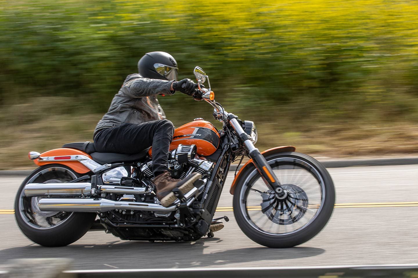 Out on mountain roads, the Breakout surprised us with its stability and fun pace.
