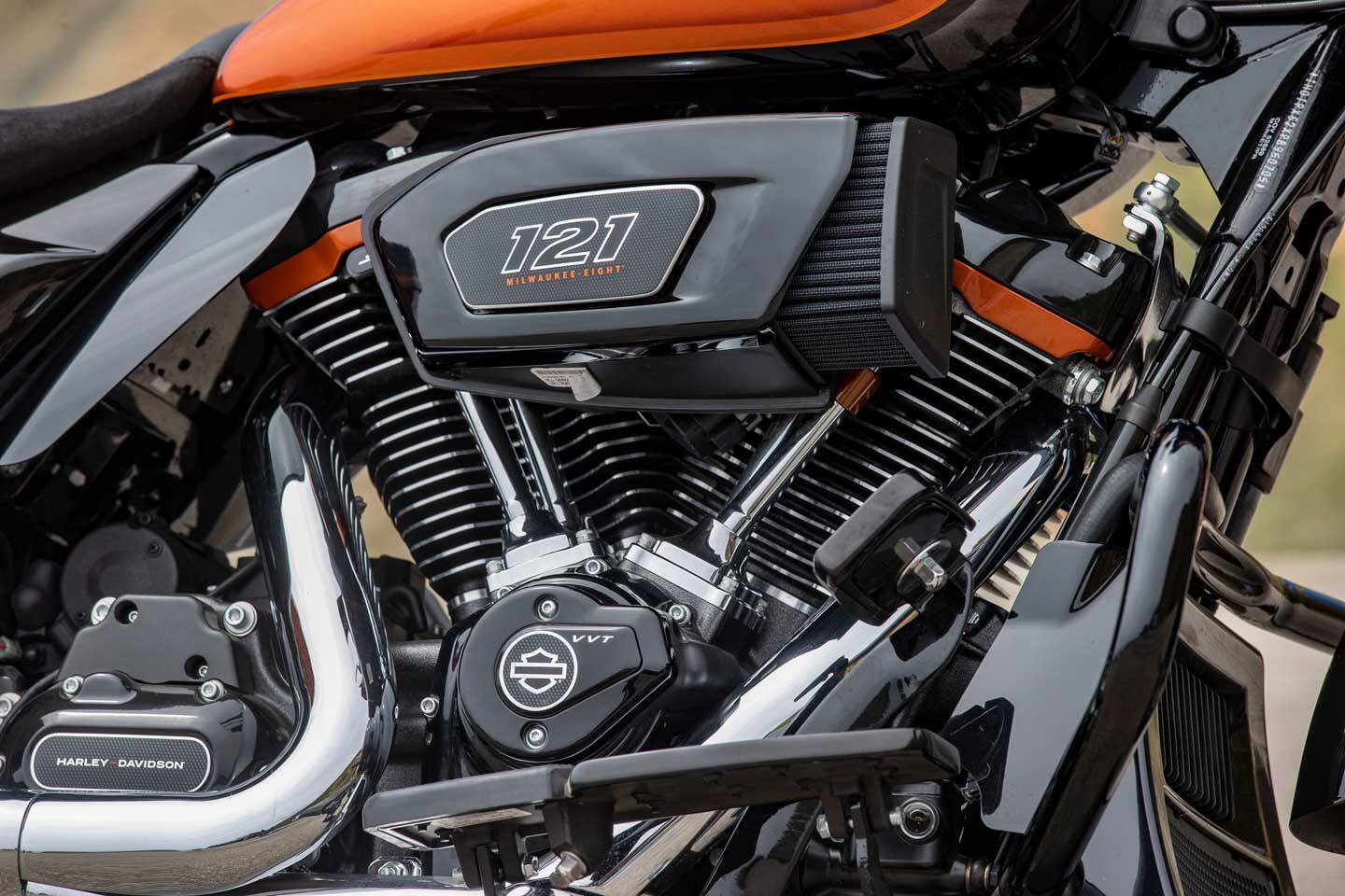 A new 121ci (1,977cc) Milwaukee-Eight with VVT powers both the 2023 CVO Street Glide and CVO Road Glide.
