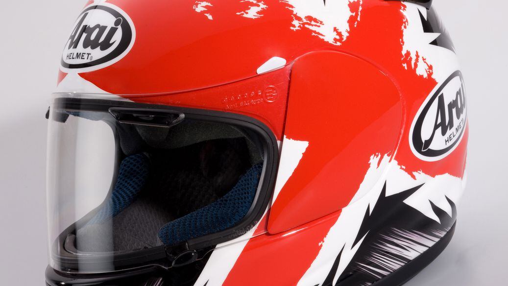 Arai Introduces New Vector-2 Model for 2011 | Motorcycle Cruiser