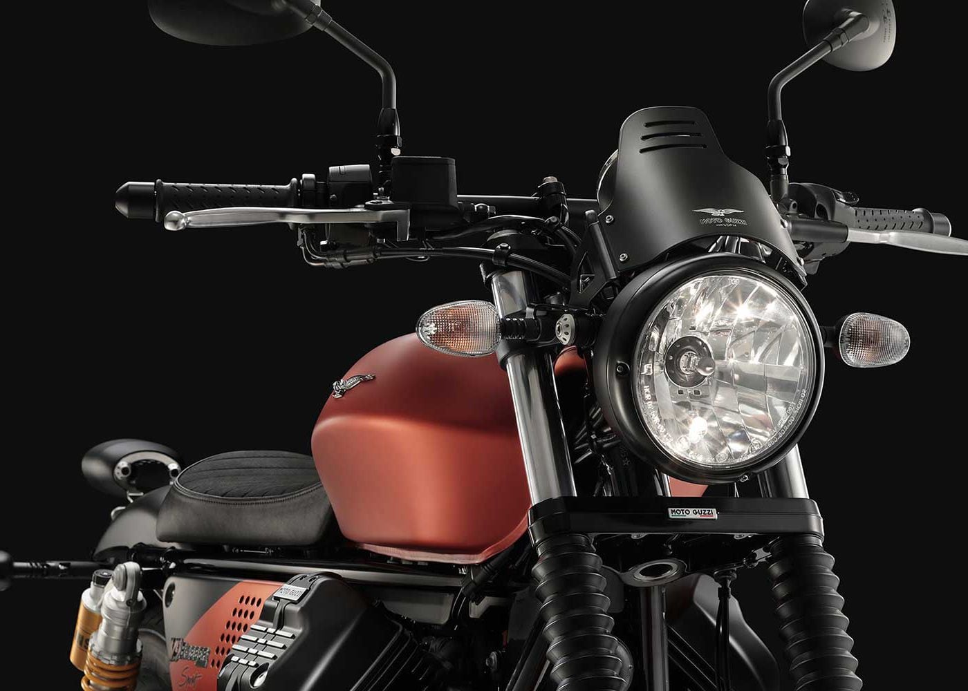 Intermot 2018: le novità Moto Guzzi a Colonia. V85TT e V9 Bobber Sport