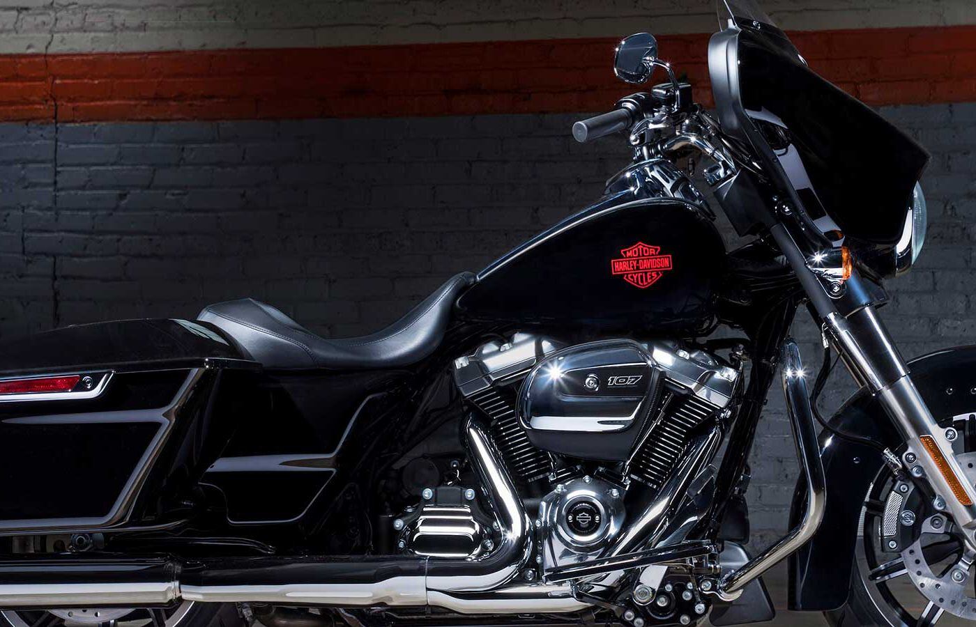 Harley Rolls Out The Undressed 2019 Electra Glide Standard Motorcycle Cruiser