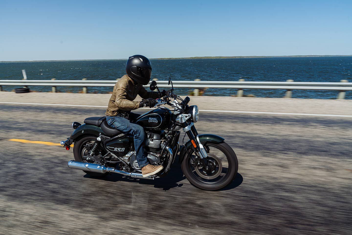 Cruising lakeside on the Super Meteor 650 in Astral Green. The British racing green paint color is fitting for a brand with so much lineage to the UK.