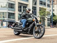 Kawasaki vulcan best sale 900 custom price