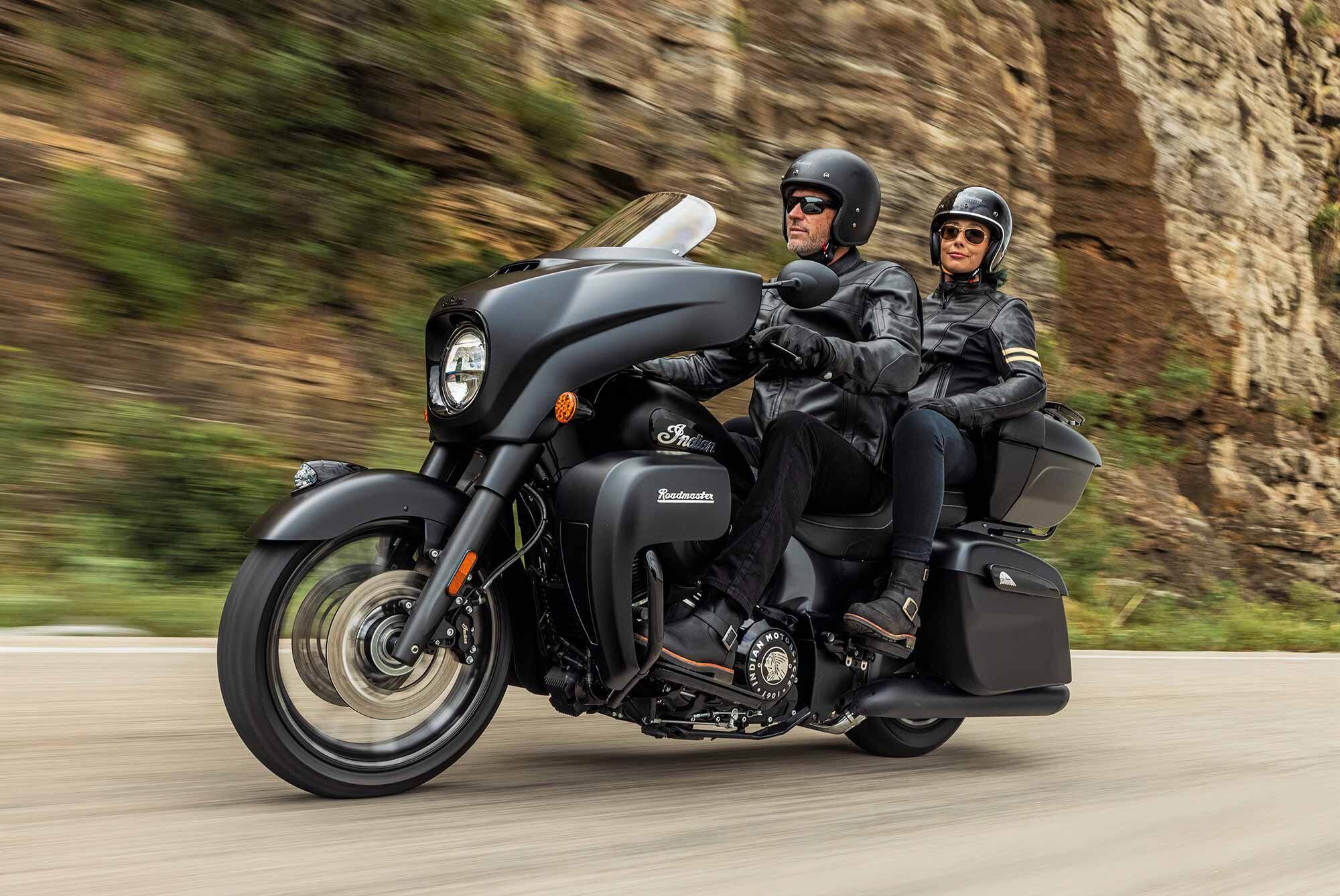 The 2023 Roadmaster Dark Horse sports a slightly more modern vibe and way more black than the base model, but it’s also mechanically unchanged except for the new clutch and improved headlight. This Black Smoke color starts at $30,999, with the Bronze Pearl Metallic and Silver Quartz Smoke at $31,749.