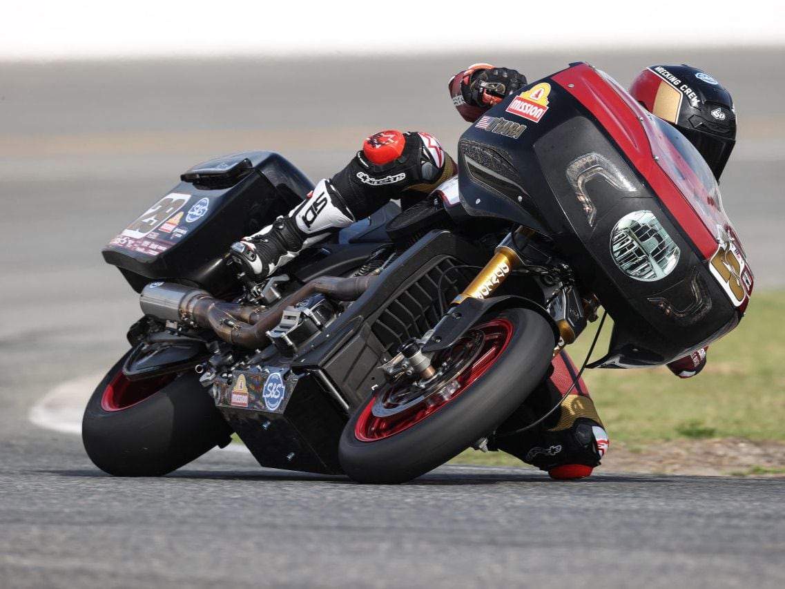 Indian Challenger-mounted Tyler O’Hara pulled another victory out of his helmet, winning the first race of the 2022 King of the Baggers series.