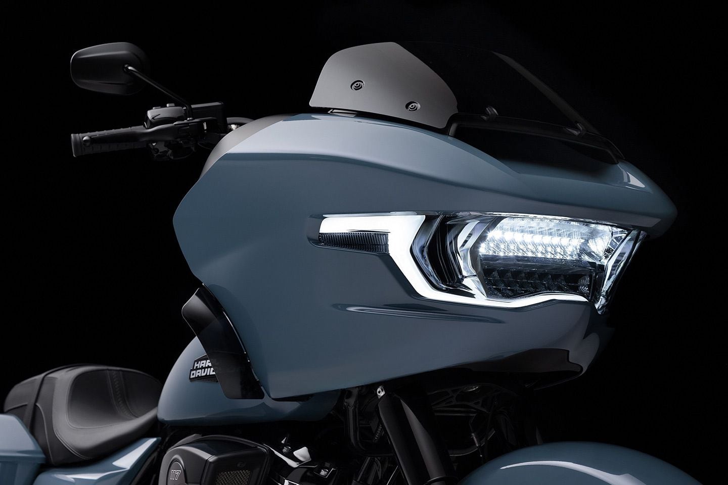 The 2024 Road Glide’s shark nose frame-mounted fairing also features a new shape and windshield design along with LED lighting.