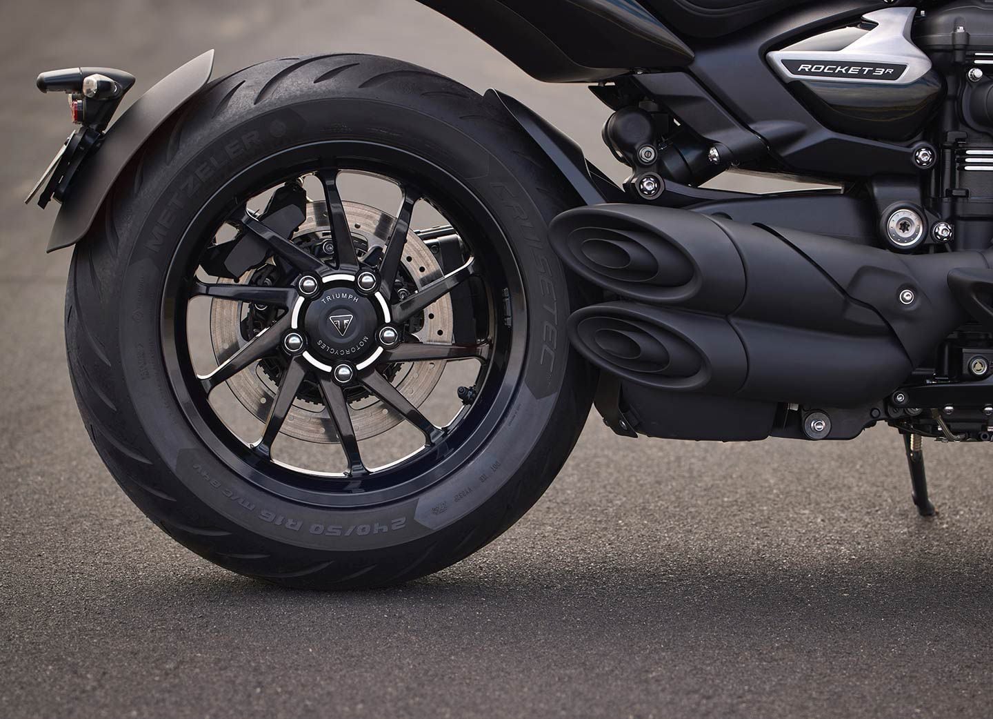 The Storm models feature new, lighter-weight cast aluminum wheels, though they are the same dimensions as the previous model. Metzeler Cruisetec rubber is also new this year.