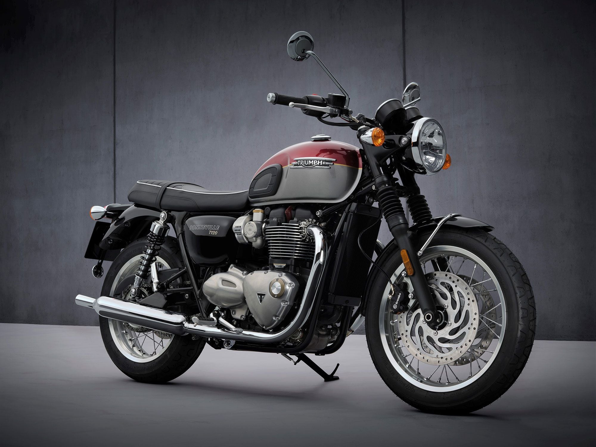 Less weight, more responsiveness, and better brakes mark the highlights for the T120.