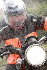 Motorcycle Rain Gear Guide Motorcycle Cruiser