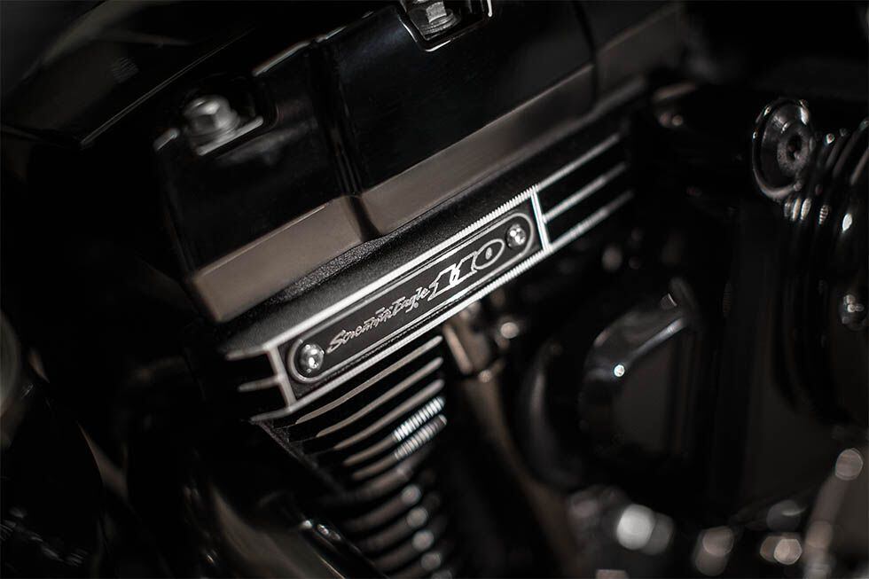 2017 Harley Davidson CVO Pro Street Breakout First Look Motorcycle Cruiser