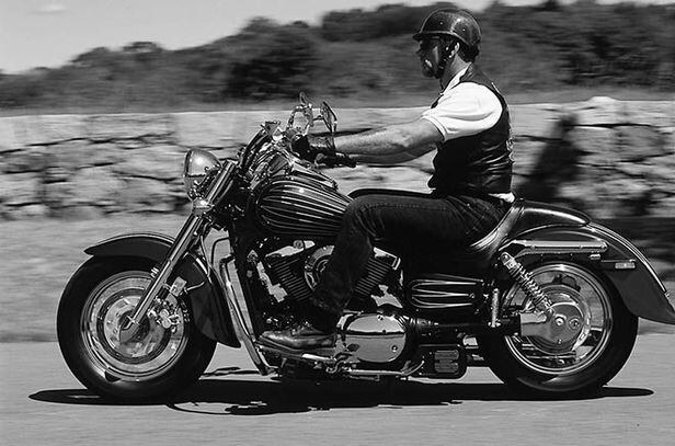 Kevin Gerioux's Custom 1998 Kawasaki Vulcan Classic | Motorcycle