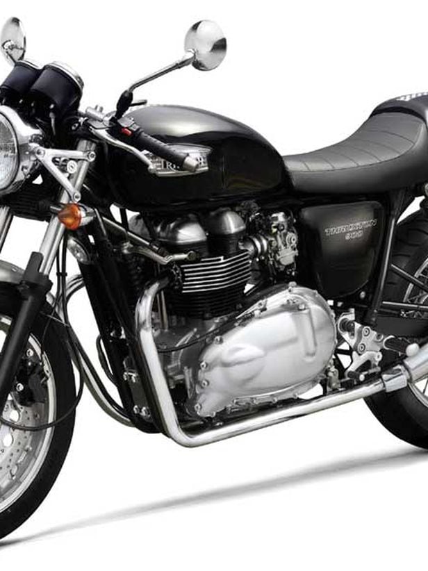 Triumph Reveals 900 Bonneville Thruxton Twin-Cylinder Motorcycle 