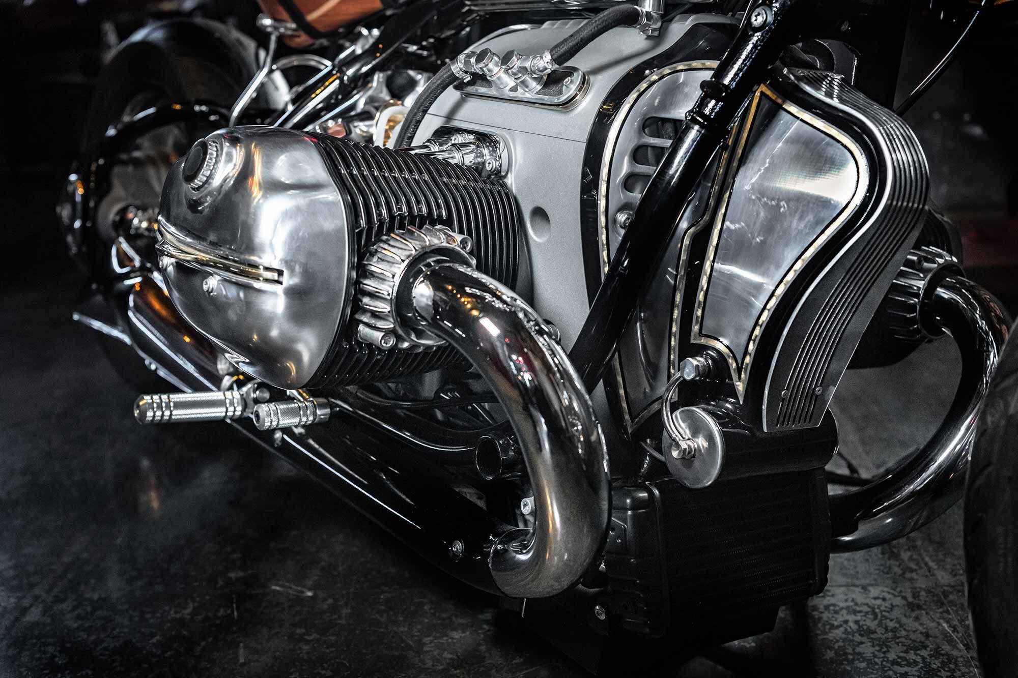 Le moteur bicylindre à plat refroidi par air de 1,8 litre est resté pratiquement inchangé sur la construction personnalisée.
