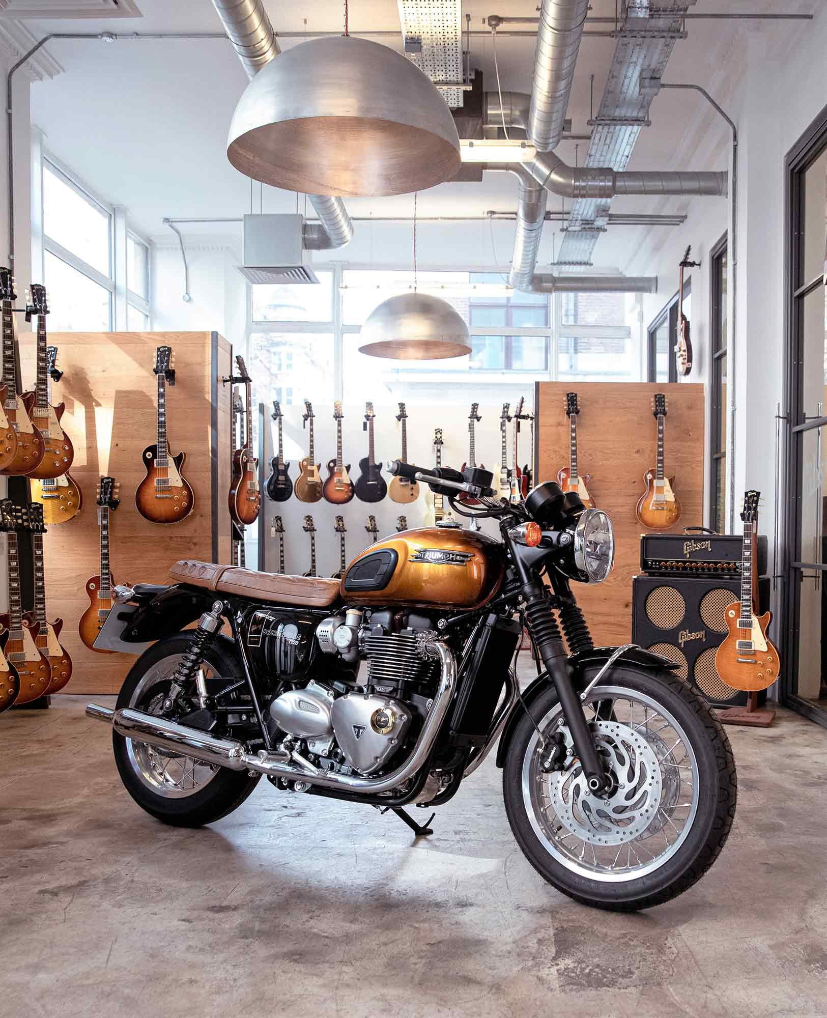The new guitar and motorcycle are based on legendary classics—the 1959 Gibson Les Paul Standard and the 1959 Triumph Bonneville T120—that are both still sold today.