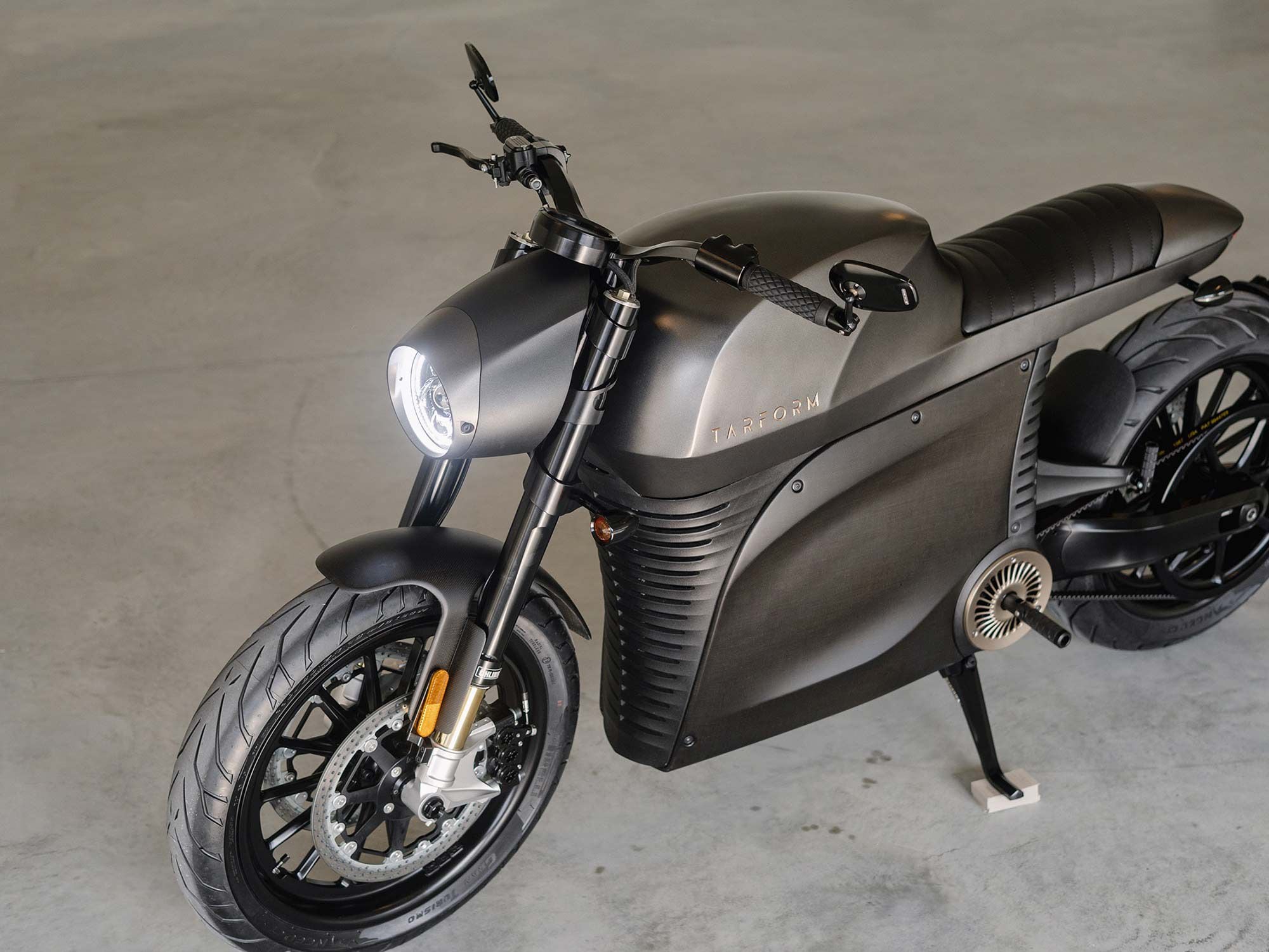 Side panels and other body parts on all Tarform bikes feature composite materials based on natural fibers, so they’re recyclable as well as biodegradable.