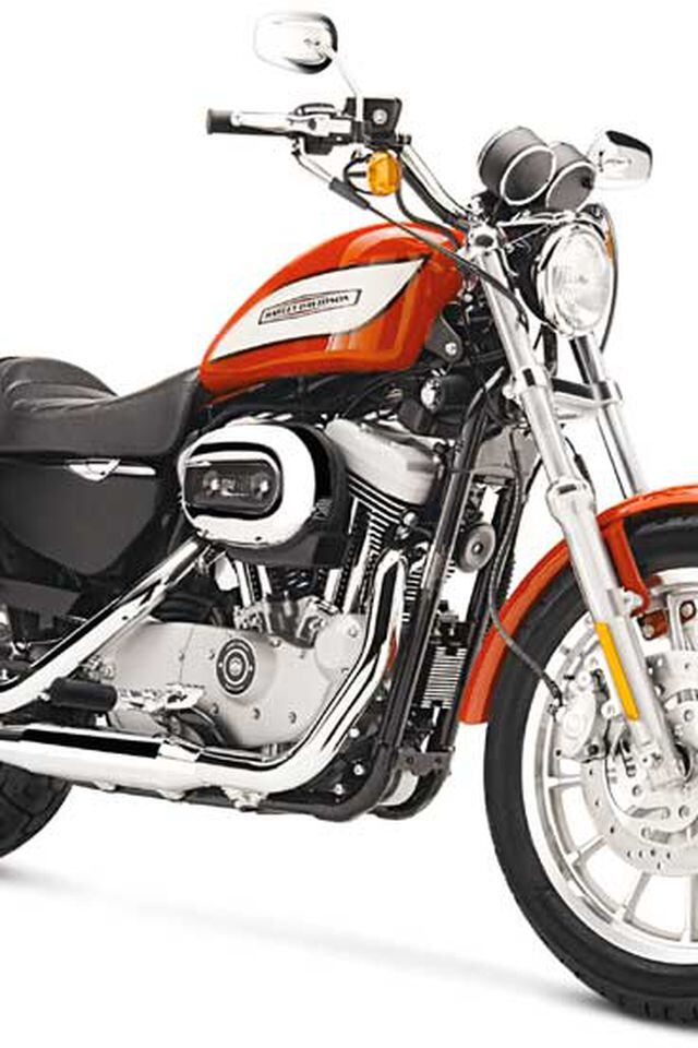 Suzuki Intruder 1400 vs Harley Davidson Sportster 1200C