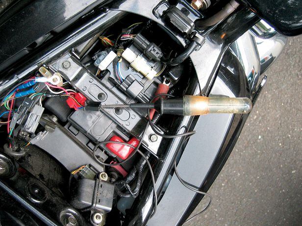 How to Add Electrical Accessories to Your Motorcycle Without Draining the  Battery