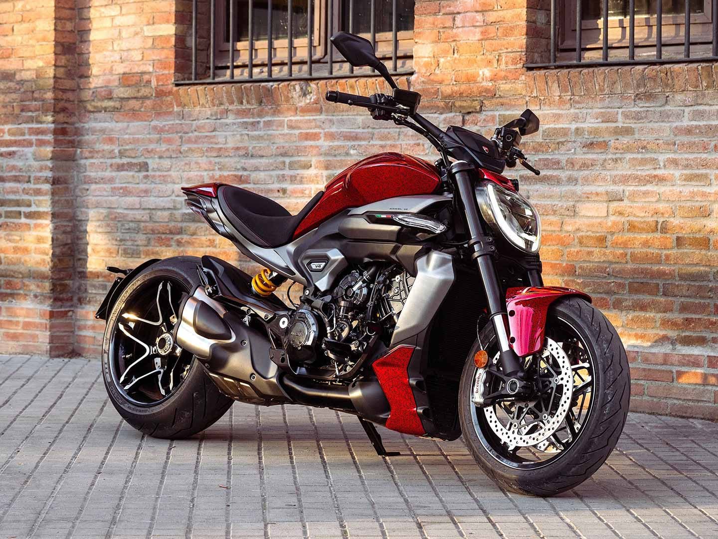 2025 Ducati Diavel First Look | Motorcycle Cruiser