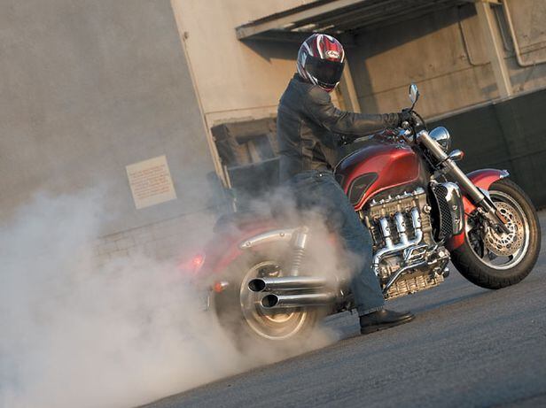 2005 triumph rocket deals 3