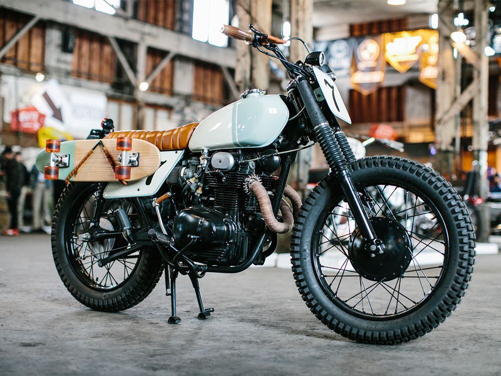 old school cruiser motorcycle