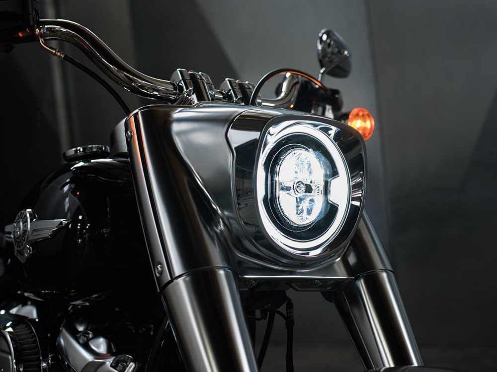 closeup-fat-boy-headlamp