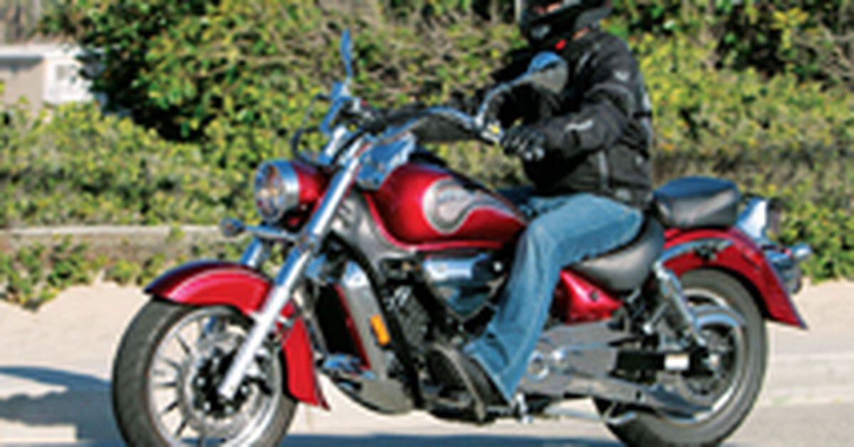2011 Hyosung ST7 First Ride Motorcycle Cruiser