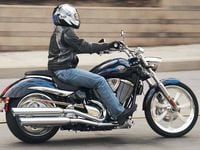 2006 Victory Vegas Jackpot Motorcycle - Road Test & Review
