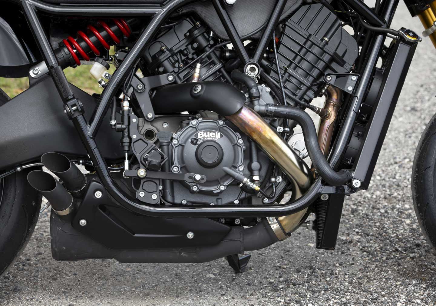 The Super Cruiser gets the same liquid-cooled 1,190cc ET-V2 V-twin as the 1190RX superbike with minor mods to the injectors and tune. The RSD-designed chassis rolls on 17-inch wheels.