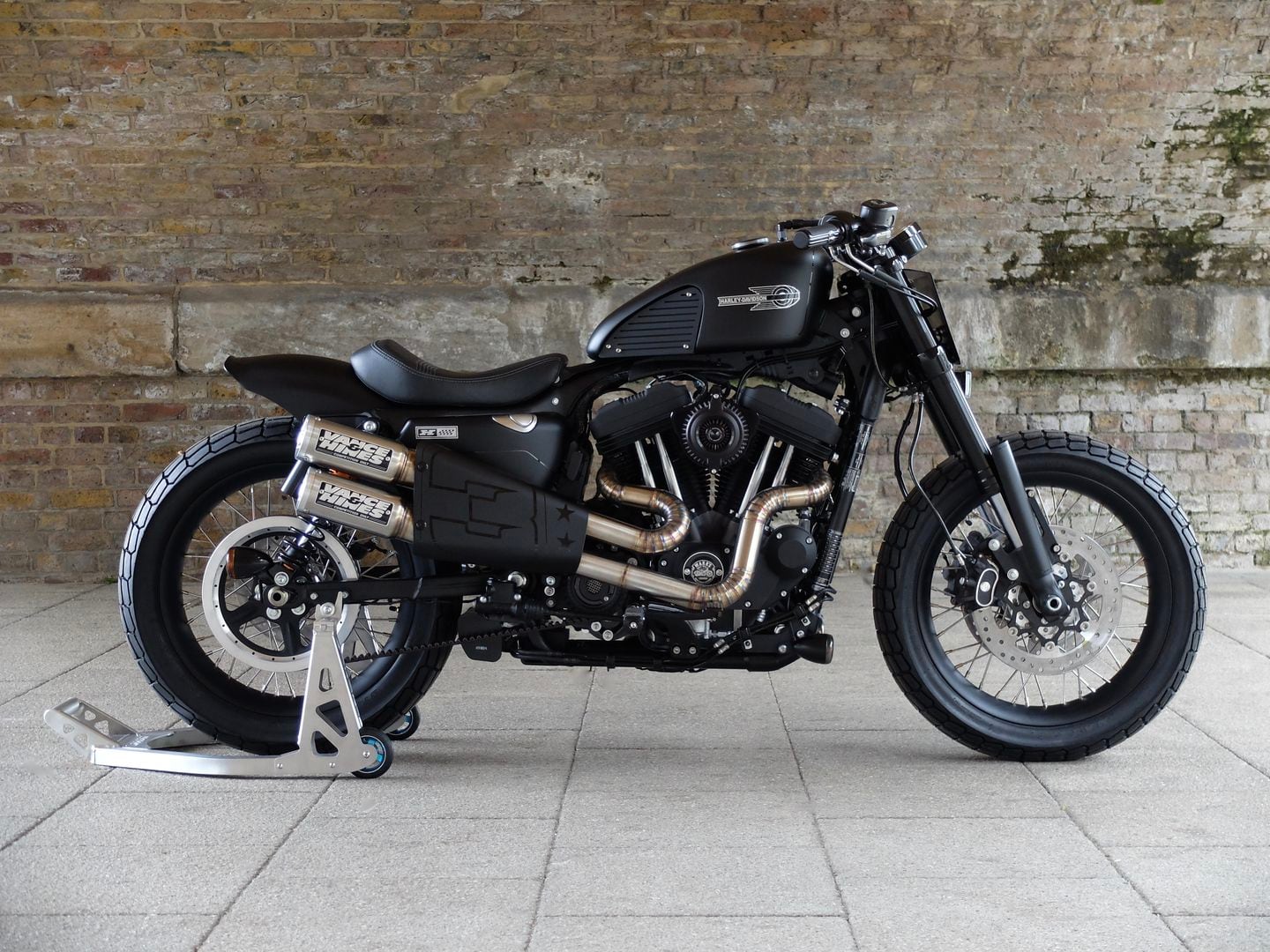 Battle of the King's: Super Hooligan | Motorcycle Cruiser