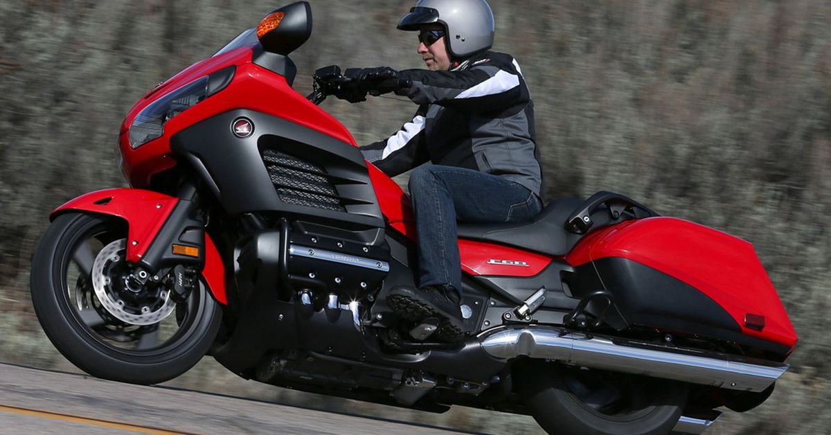 Gold Wing f6b