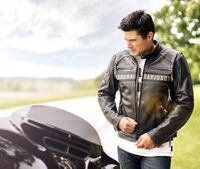 Harley passing link vest shop