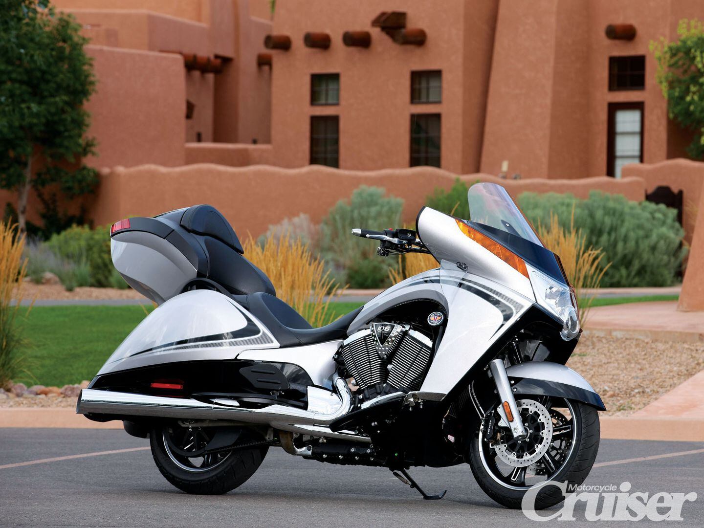 2011 shop victory vision