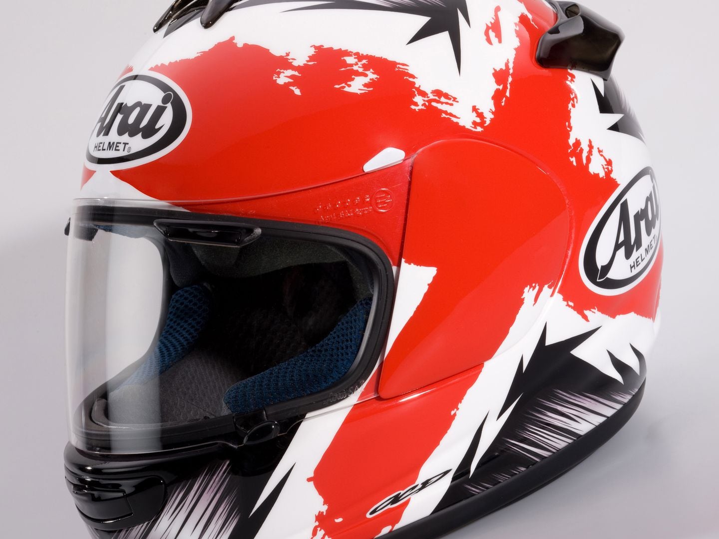Arai Introduces New Vector-2 Model for 2011 | Motorcycle Cruiser