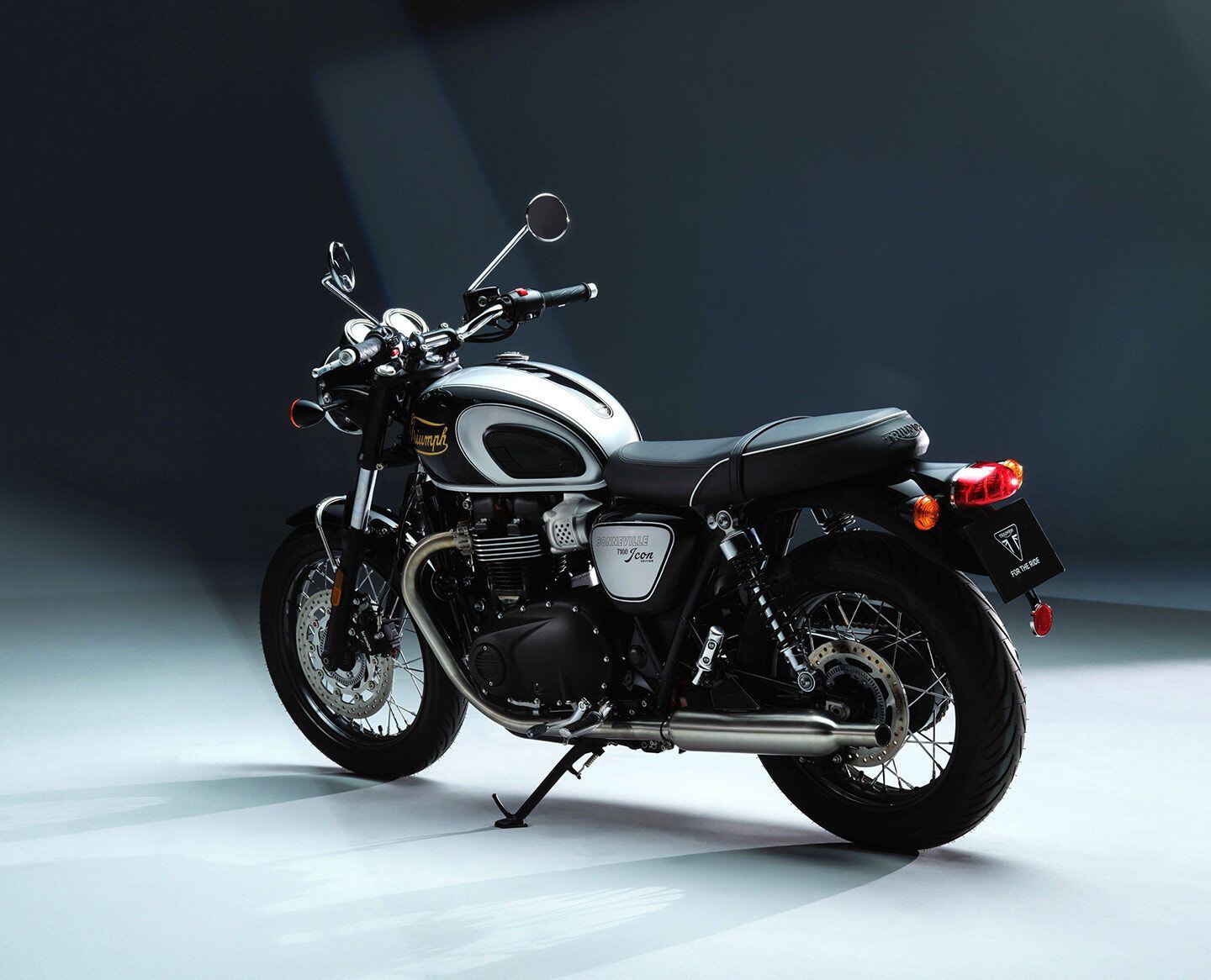 2025 Triumph Icon Editions Photo Gallery | Motorcycle Cruiser