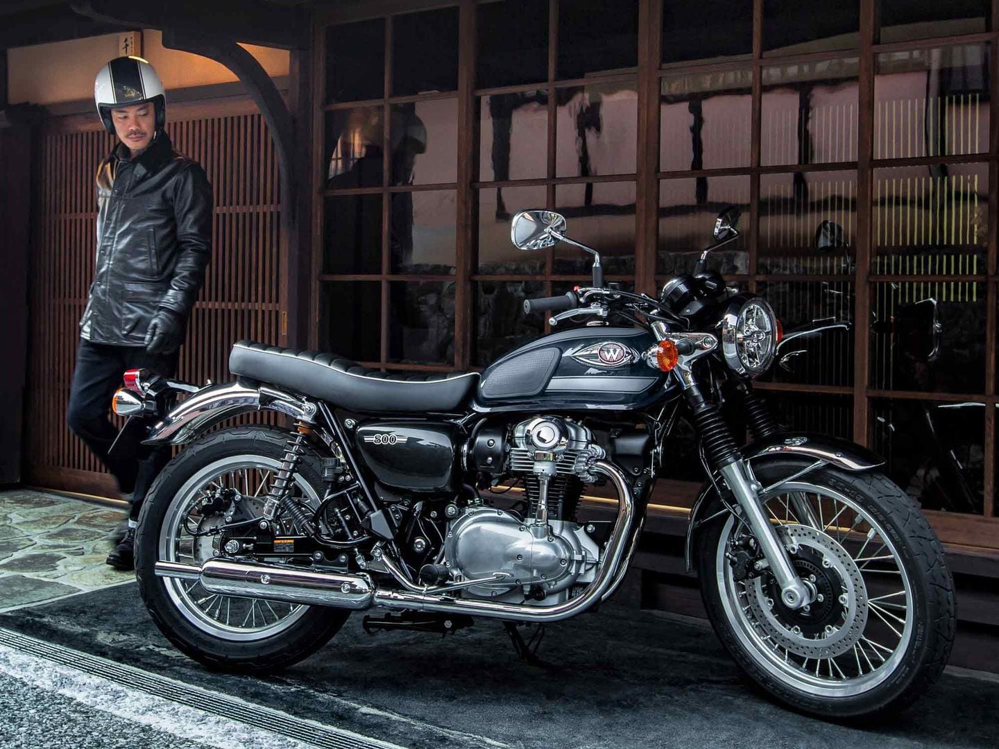 Moto kawasaki w800 online