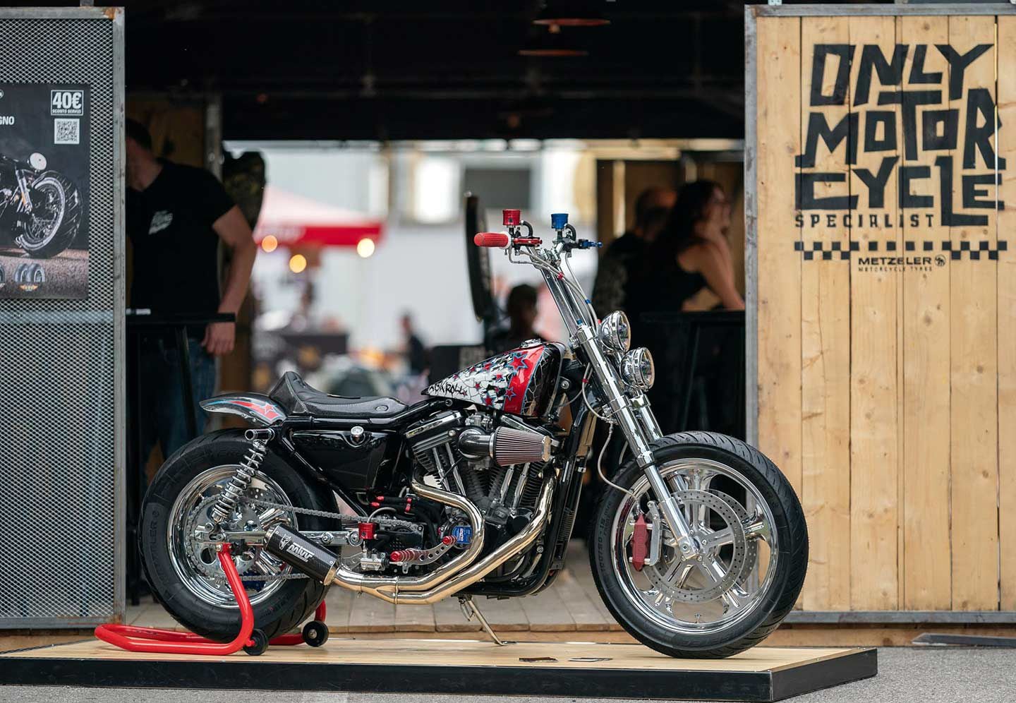 Another custom from Rckroll-Chop.