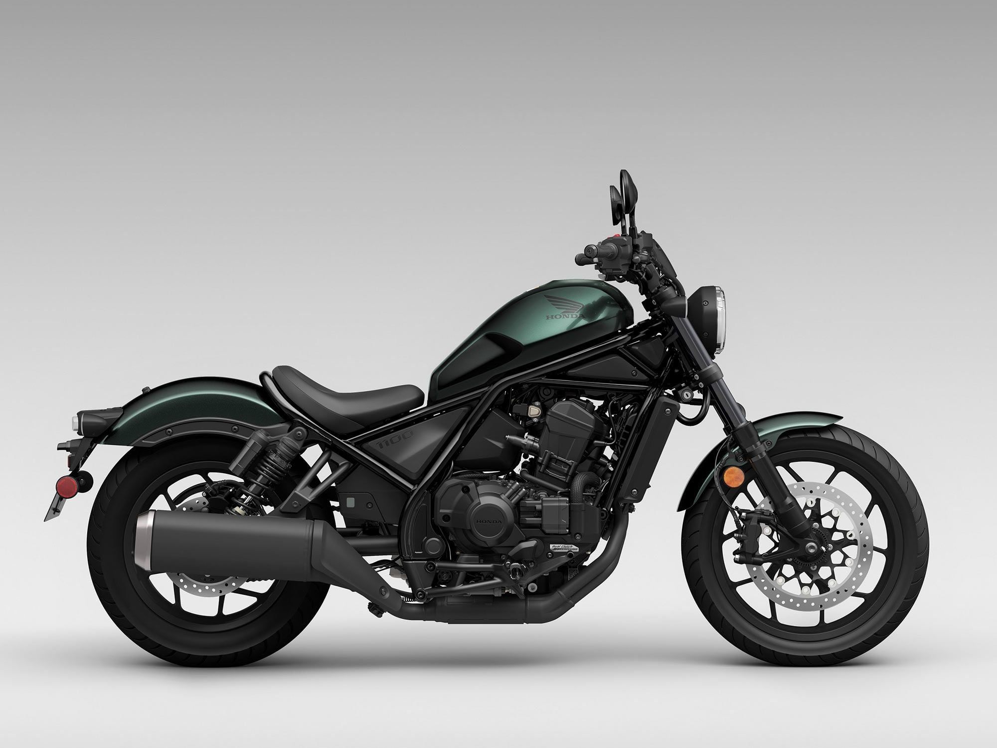 The standard Rebel 1100 returns to the lineup for 2023 unchanged, and still available with either manual or DCT transmission.