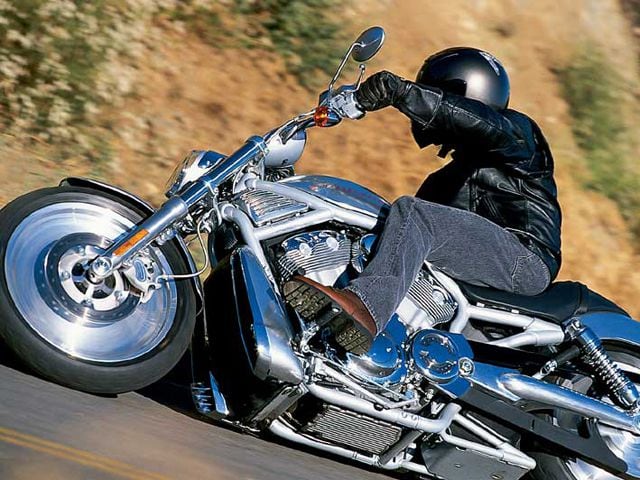 ハーレーダビッドソン 2001 Harley-Davidson 1130cc VRSCA V-Rod Review—From The Archives