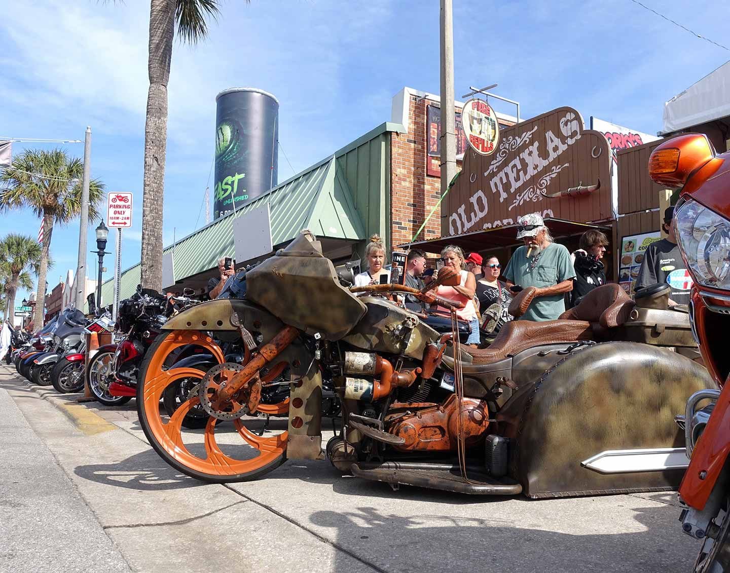 Main Street had no shortage of jaw-dropping customs parked for all to gawk at. The rat-themed “rustic” bagger went all in on the patina.