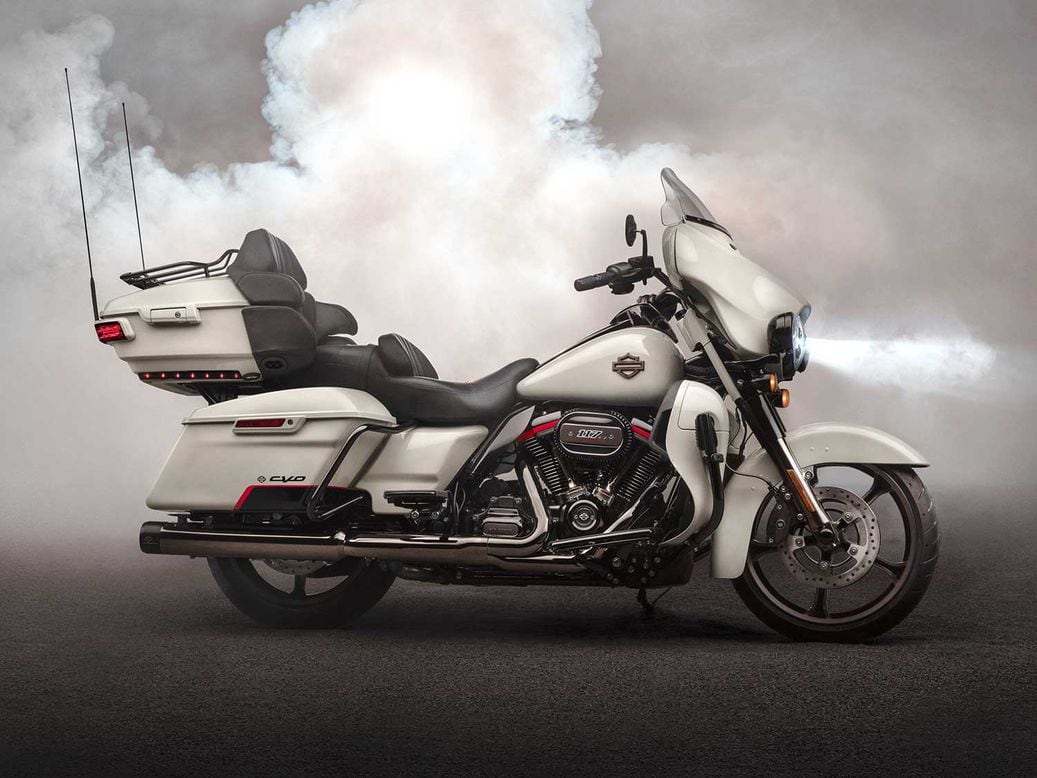 2020 Harley Davidson Road Glide CVO Limited Review Motorcycle Cruiser