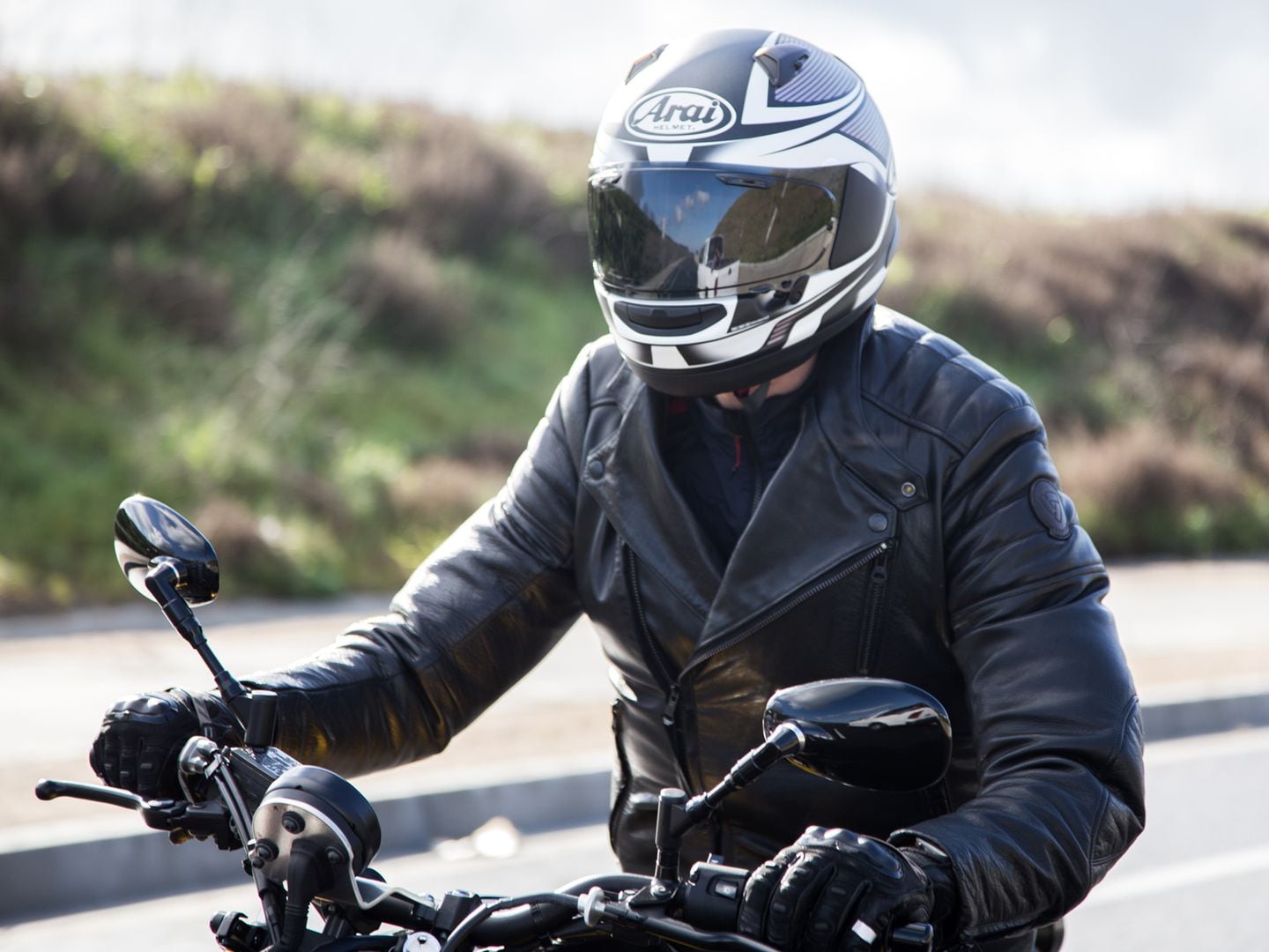 レブイット REV'IT Vaughn Leather Jacket REV'IT! Vaughn Jacket Review at RevZilla.com - YouTube