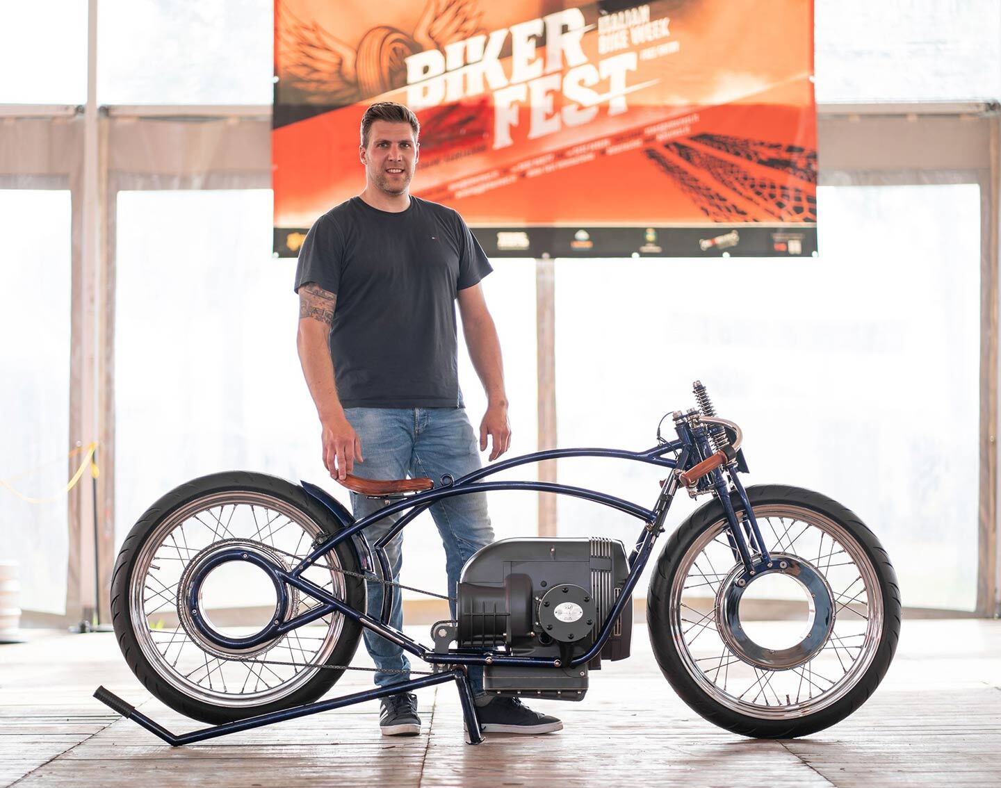 This bold boardtracker-style electric called 