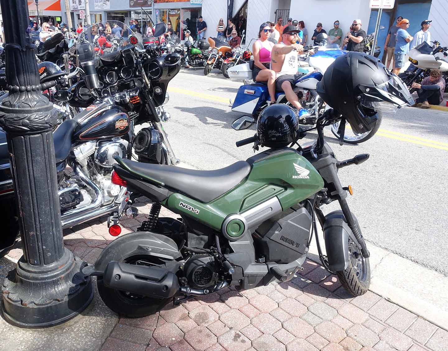 On the other end of the scale is this 109cc Honda Navi. Of course, it's also about $40,000 cheaper too.
