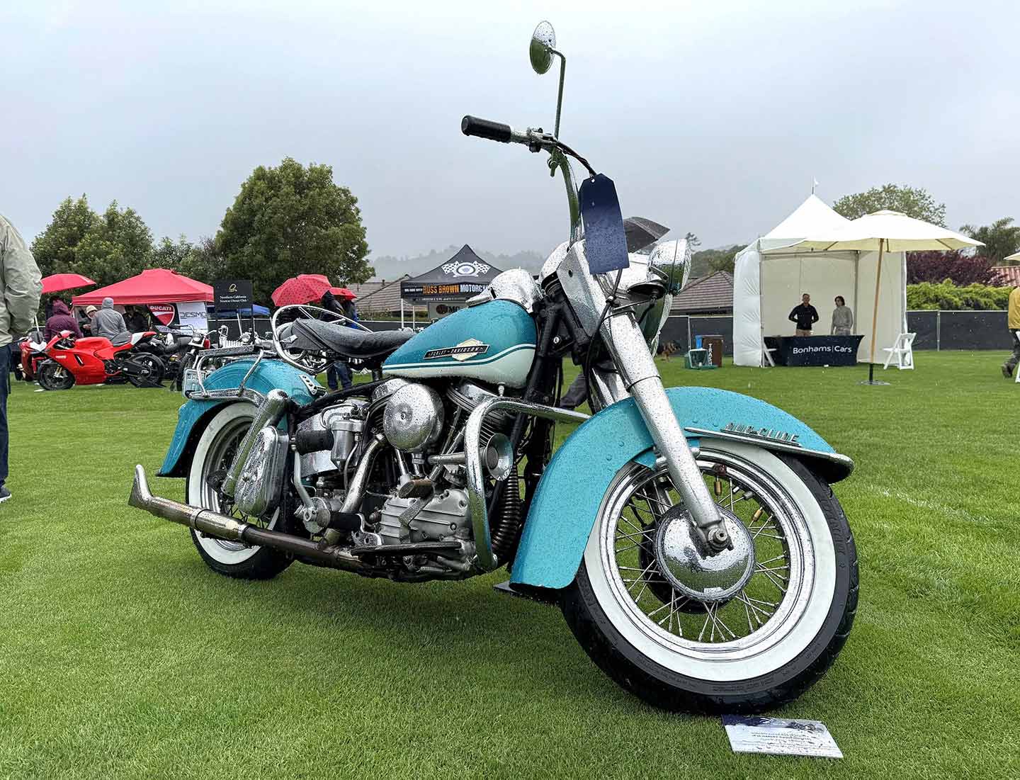 Jason McElroy's 1964 Harley-Davidson FLH took home the second place award in the American class.