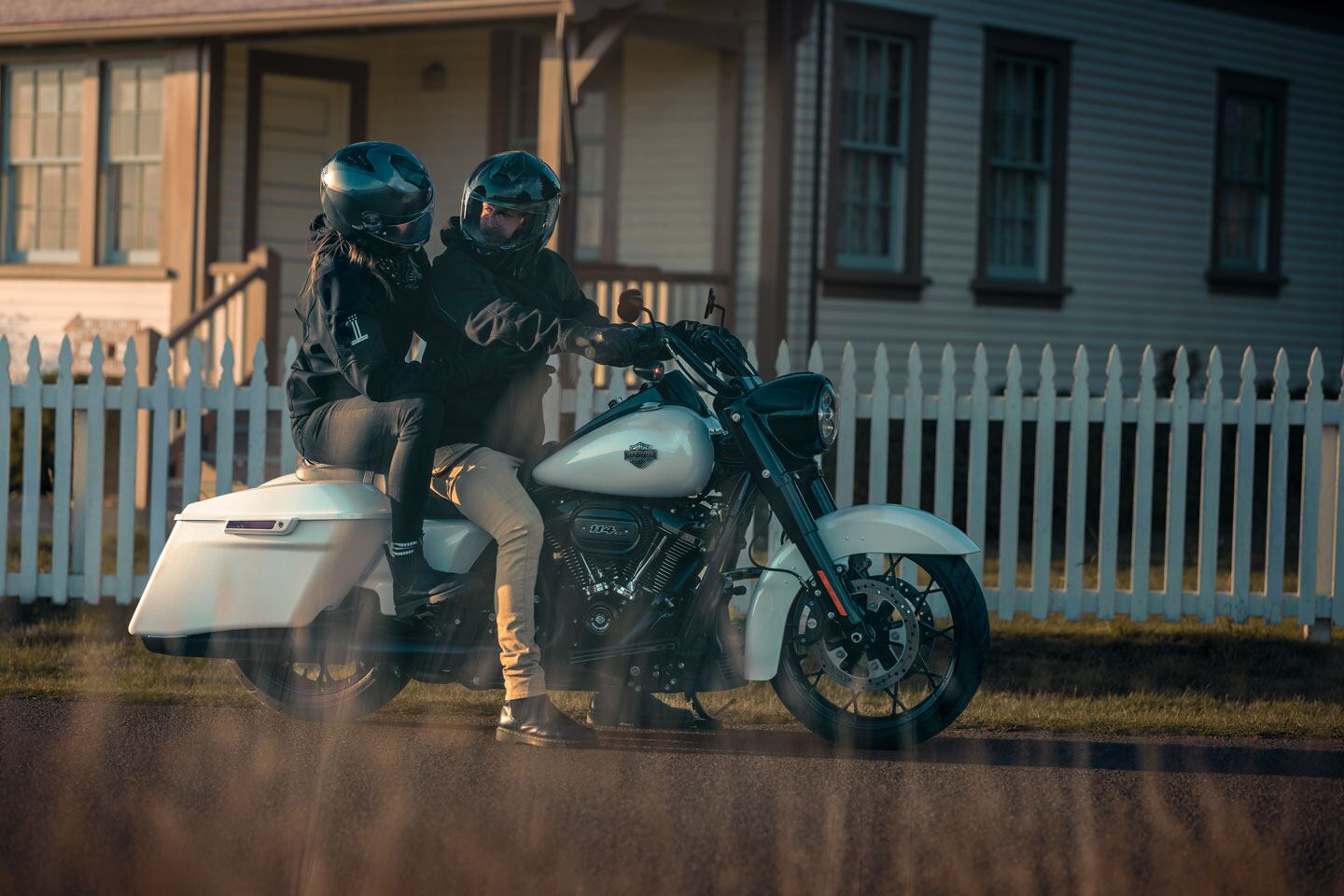 Spartan passenger accommodations accentuate the Road King's pared-back style.